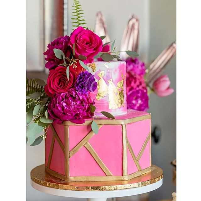 Pink Gold Birthday Wedding Cake Flowers Pretty 