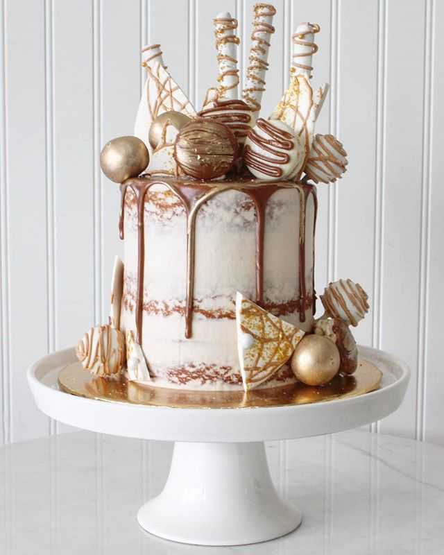 Salted Caramel Drip Cake Dessert Birthday Gold