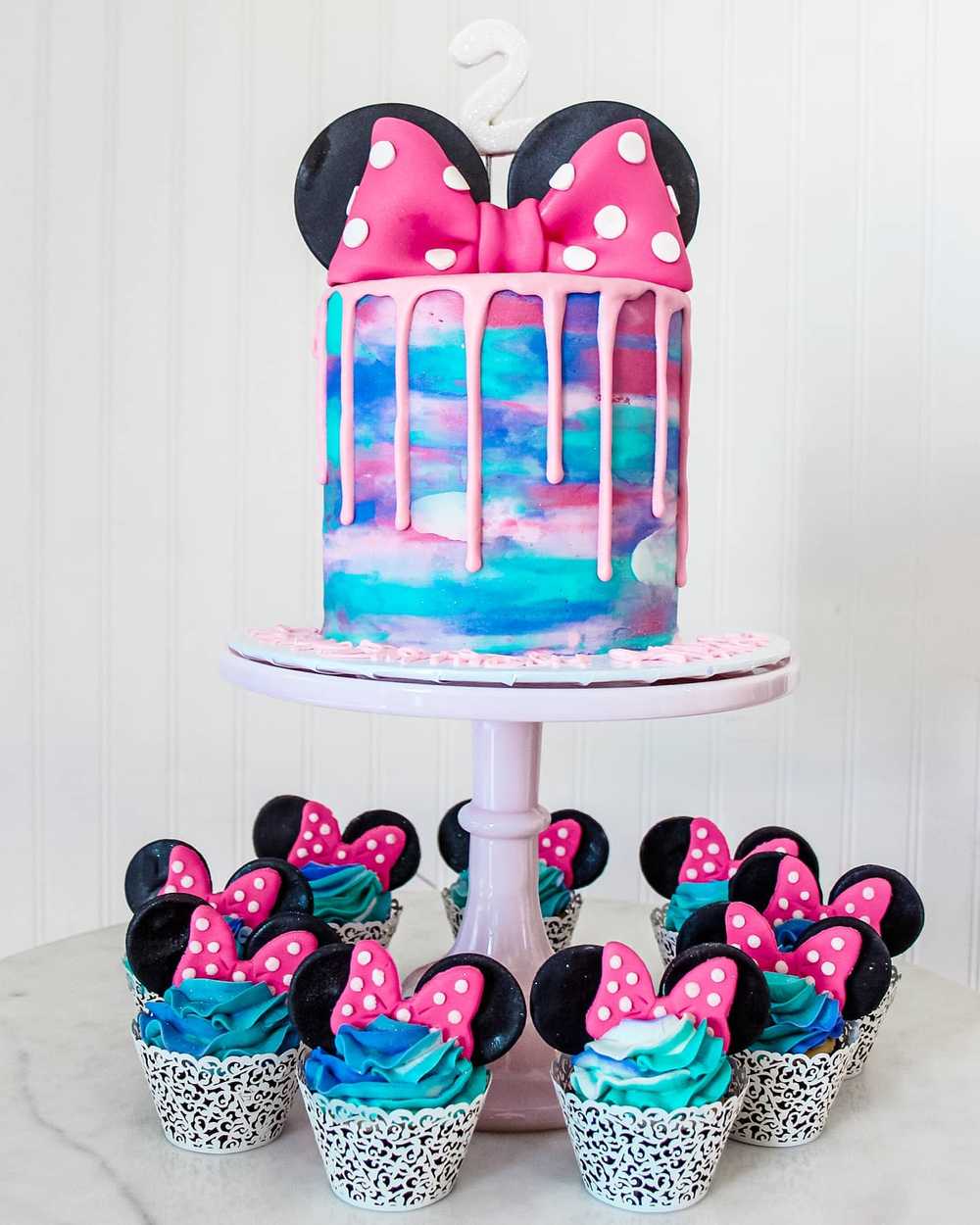 rainbow buttercream minnie mouse birthday cake cupcakes