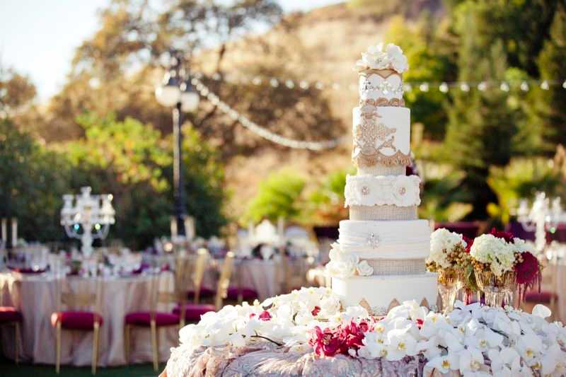 bronze jewels white flower wedding cake (1)