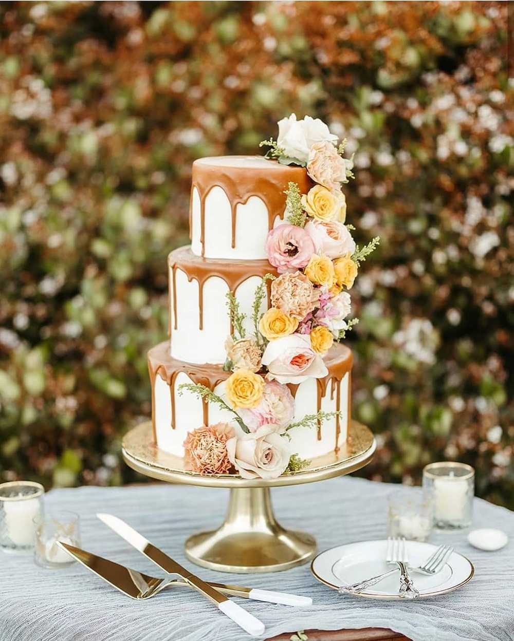 Salted Caramel Wedding Cake Drip Flower Vintage 