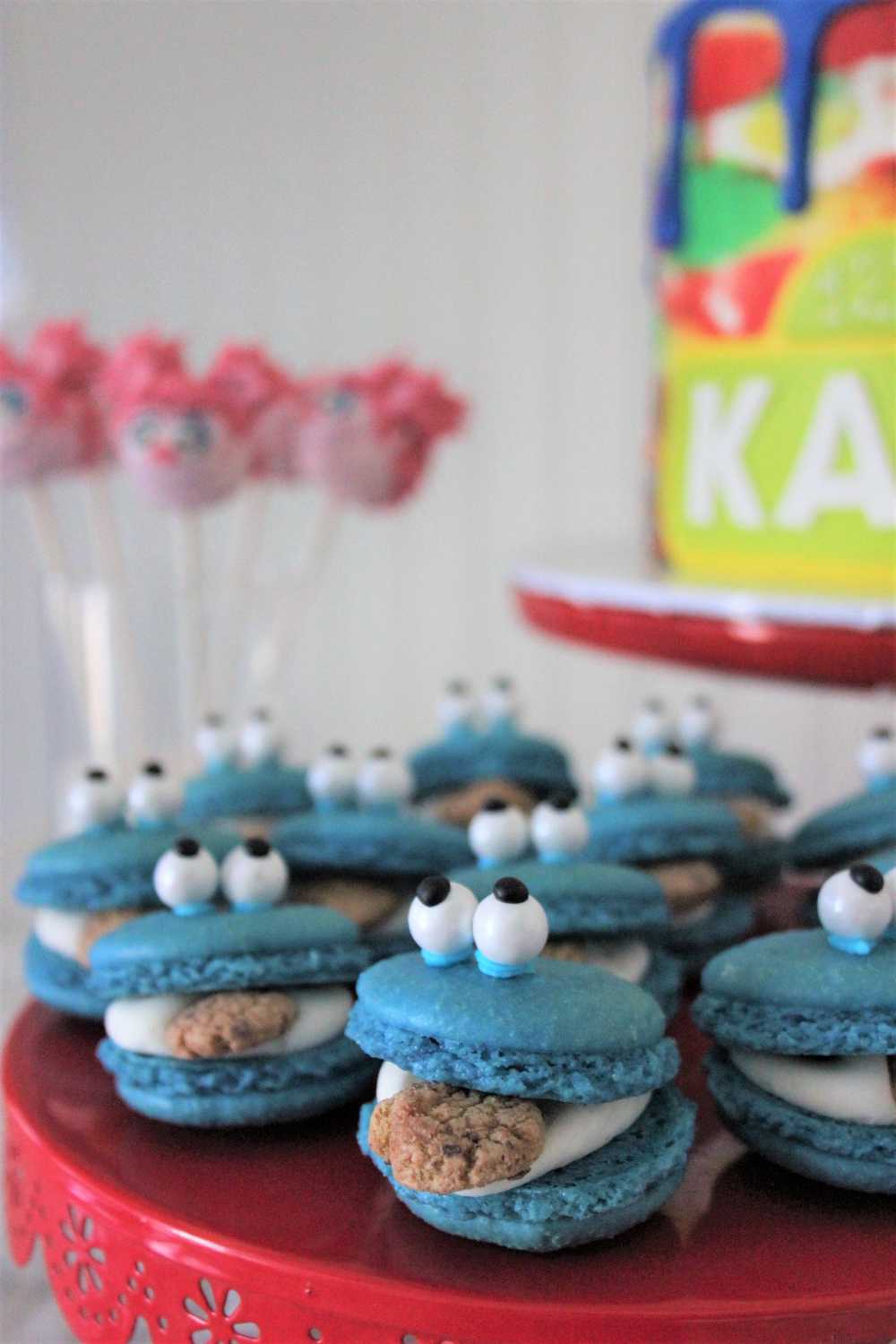 Cookie Monster Sesame street french macarons dessert